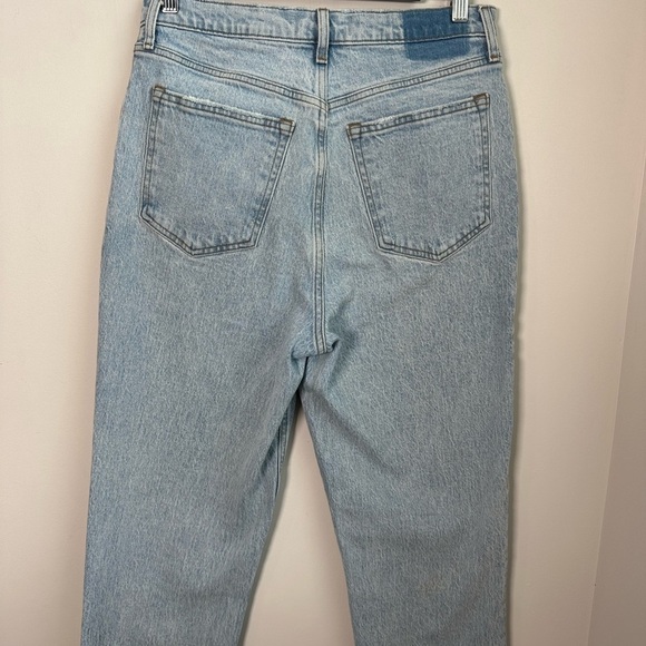 Abercrombie Ultra High Rise 90s Straight Jean - Picture 9 of 12
